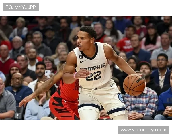 与莫兰特挡拆拉开空位，班恩提升外线效率