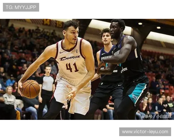 张伯伦单打终结能力超越当代内线 拉开篮下统治差距