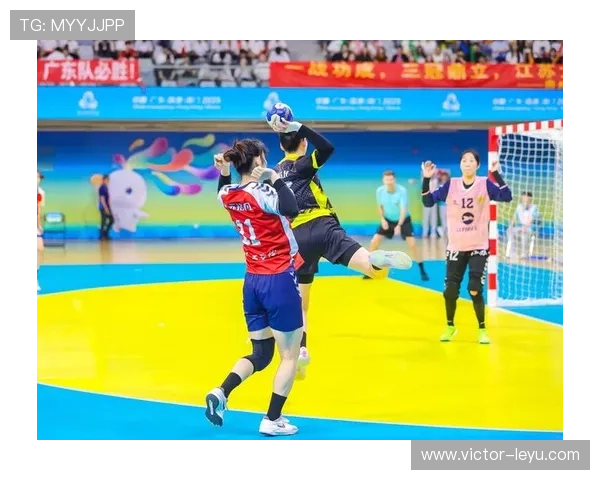 手球犯规为何取消进攻机会？规则如何界定“获利”与“干扰”